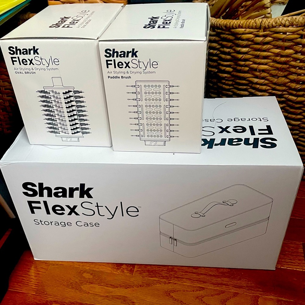 Shark NWOB carry case